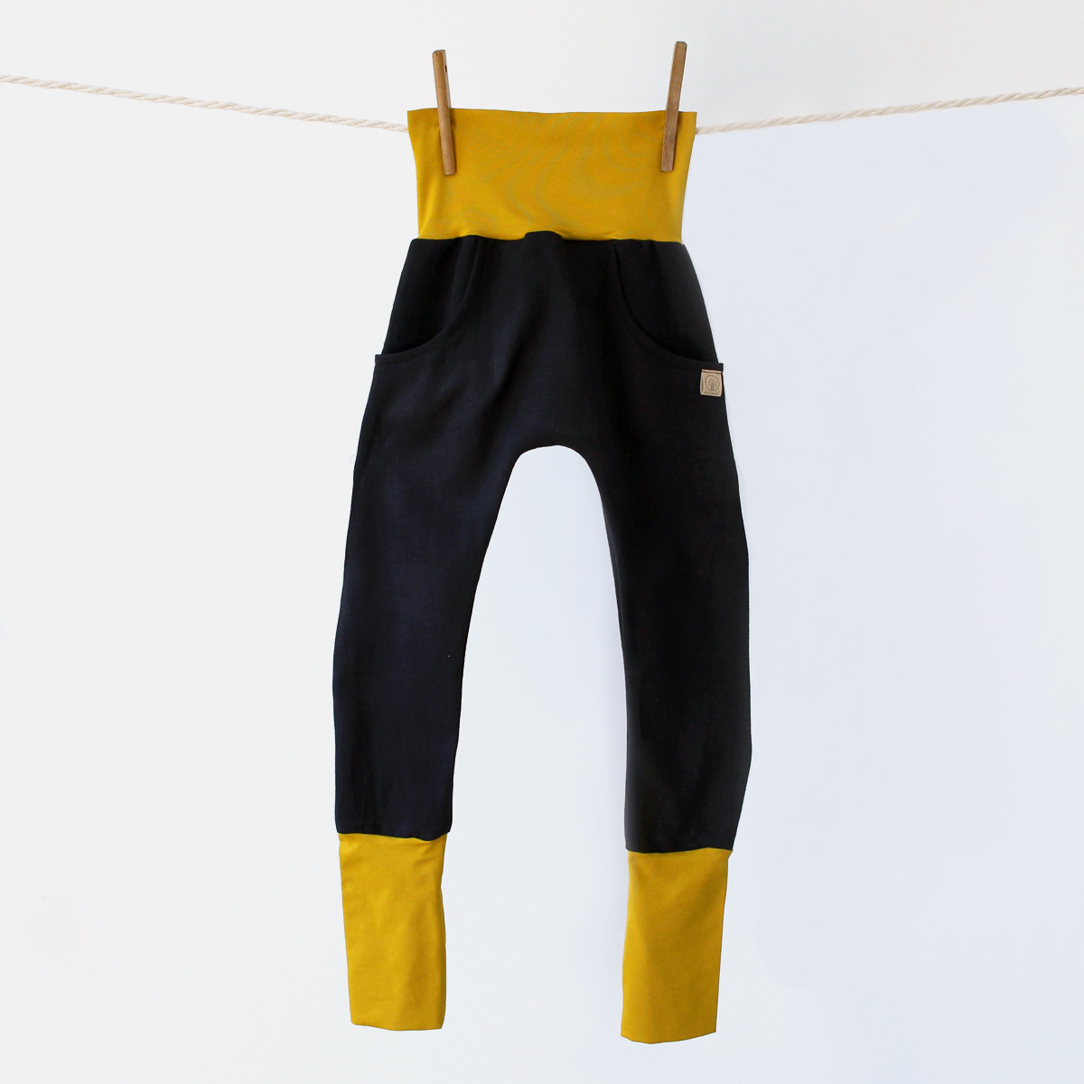 Wunschbrunnen Knickerbocker (schmal) Kleine Raupe