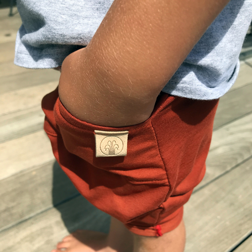 Wunschbrunnen Kurze Buxen