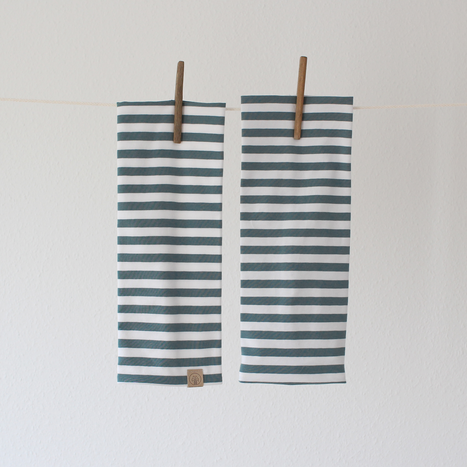 Wunschbrunnen Ringelstulpen Petrol